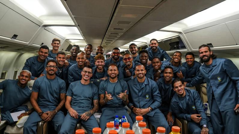 Seleção brasileira veste trajes assinados por Ricardo Almeida