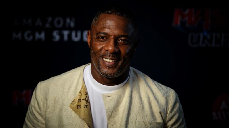 Idris Elba afirma que parte do público rejeita Bond negro e nega rumores