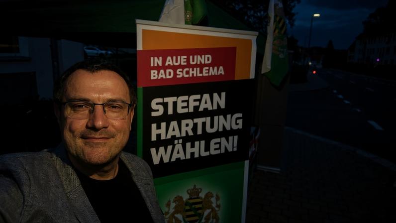 O neonazista Stefan Hartung, candidato a prefeito de Aue-Bad Schlema, cidade de 20 mil habitantes na Alemanha