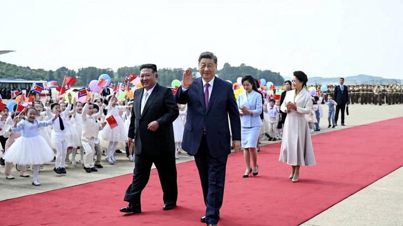 O dirigente da China, Xi Jinping, e o ditador da Coreia do Norte, Kim Jong-un