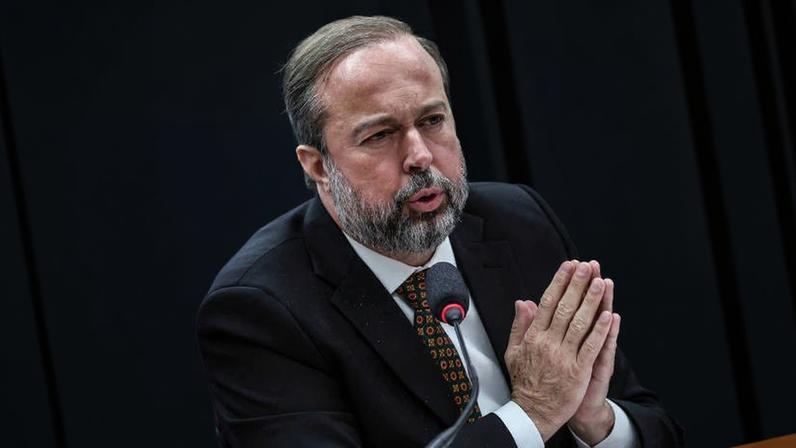 O ministro de Minas e Energia, alexandre Silveira, durante reunião no Congresso Nacional