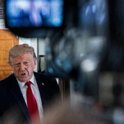 Trump aponta fraude na contagem de votos na Califórnia em ensaio para discurso