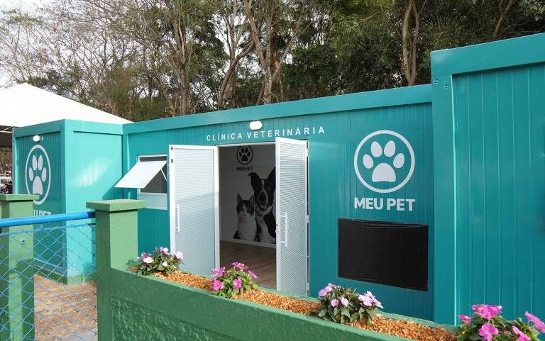 Os pet contêineres são espaços que funcionam como consultório veterinário gratuito