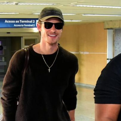 Shawn Mendes chega ao Brasil para passar Dia dos Namorados com Bruna Marquezine
