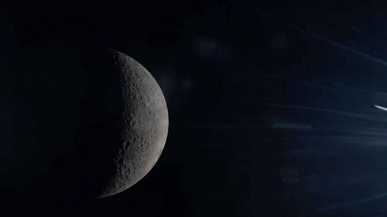 A Lua e a Terra (à direita) em registro feito pela missão Artemis 2, em abril deste ano