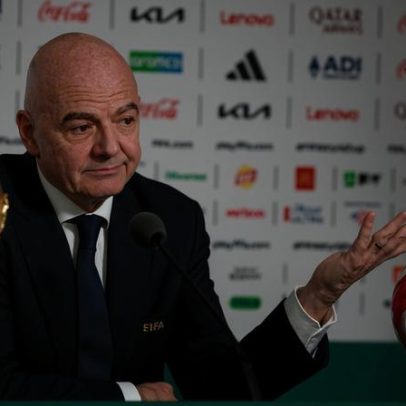 Infantino comenta decisão dos EUA de barrar árbitro