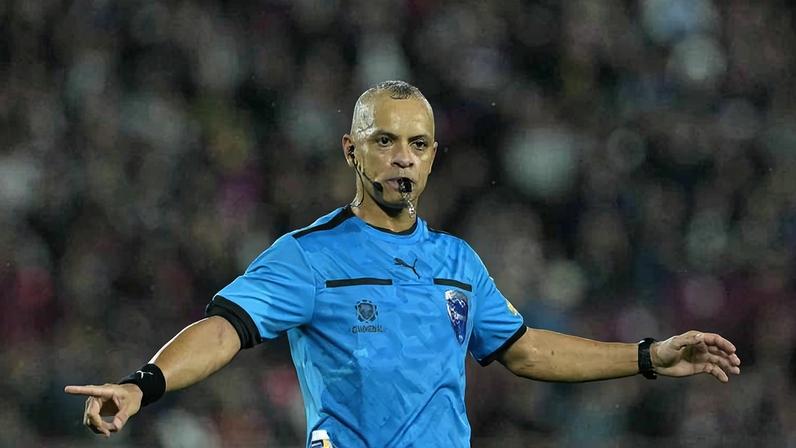 Wilton Pereira Sampaio em partida da Copa Sul-Americana entre Lanús e Independiente, na província de Buenos Aires, em 2024