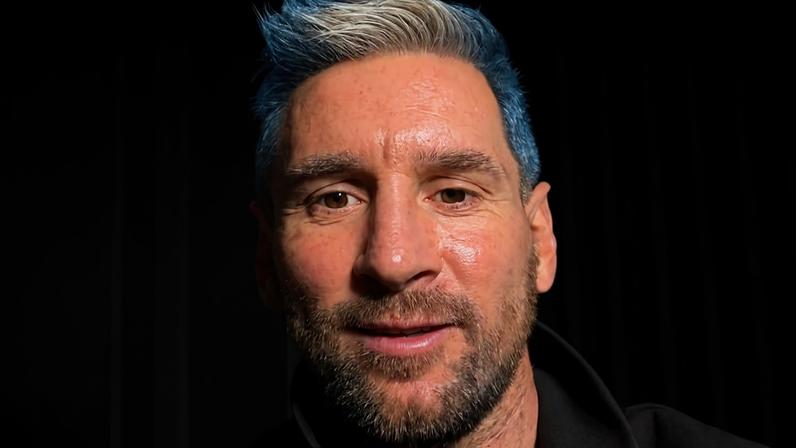 Lionel Messi usa ChatGPT com para colorir o cabelo com as cores da Argentina