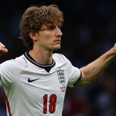 Inglaterra vence Costa Rica em amistoso pré-Copa adiado por tempestade