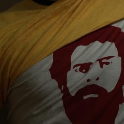Lula busca neutralizar símbolos nacionais no bolsonarismo com Copa e moda