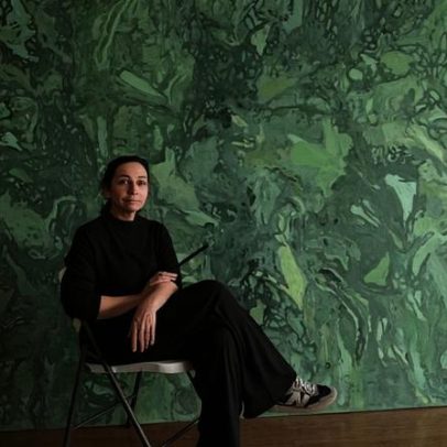 Fabiana Gabaskallás estreia Bienal de Curitiba com obra sobre conexão humana