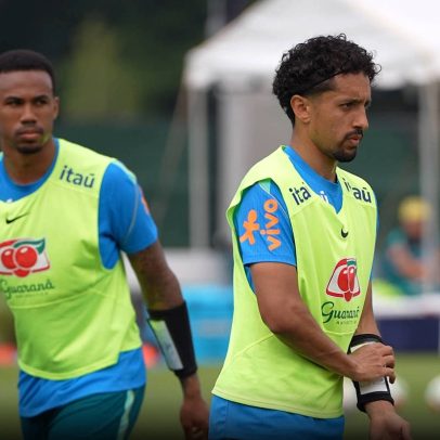 Seleção adota munhequeira da NFL com instruções de jogadas