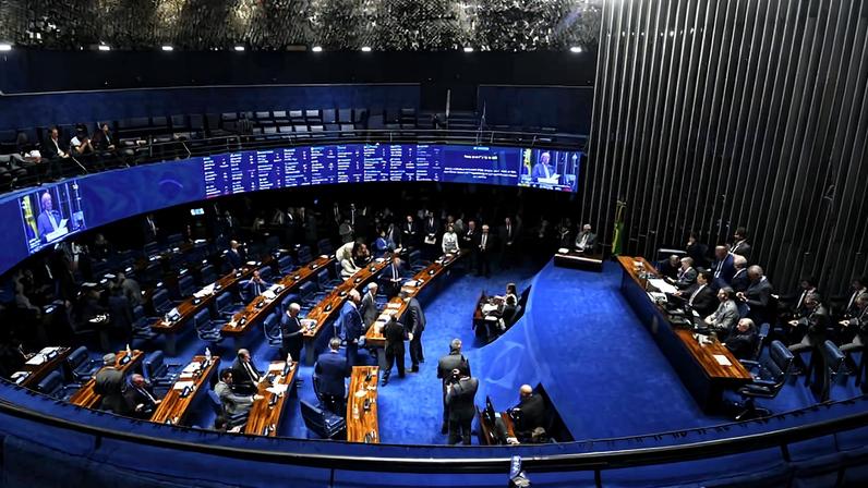 Plenário do Senado durante votação de refinanciamento da dívida de produtores rurais