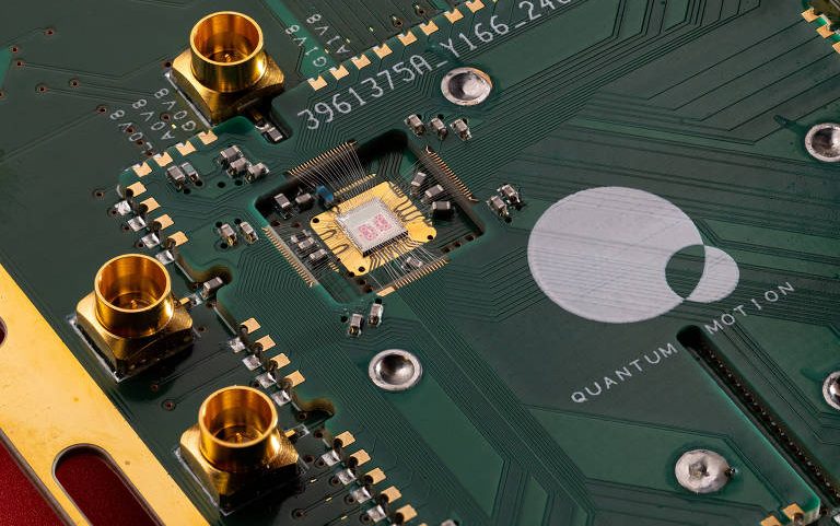 Chip de computação quântica da empresa Quantum Motion