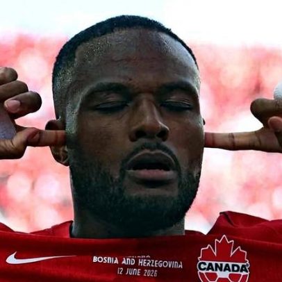 EUA goleiam Paraguai e Canadá empata com Bósnia na Copa
