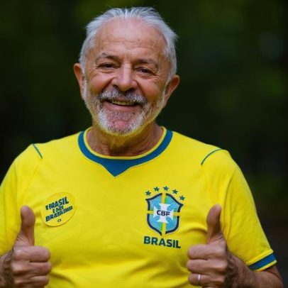 Lula pede garra e alma à seleção antes da estreia na Copa