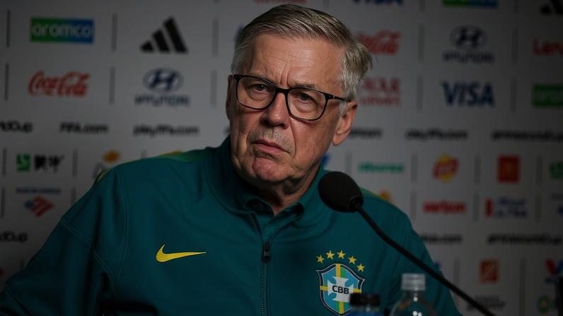 Carlo Ancelotti durante treino da seleção no CT Red Bulls Performance Center, em Morristown, estado de Nova Jersey