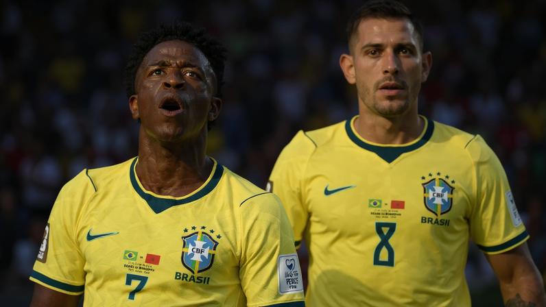Vinicius Junior, comemora seu gol pela seleção brasileira durante partida contra a seleção do Marrocos na Copa do Mundo