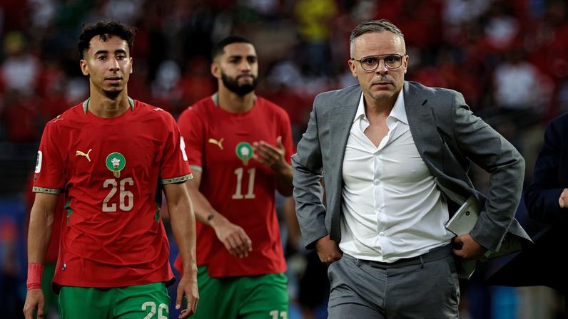 Técnico Mohamed Ouahbi após a partida entre Marrocos e Brasil; time africano abriu o placar e fez jogo duro contra a seleção pentacampeã