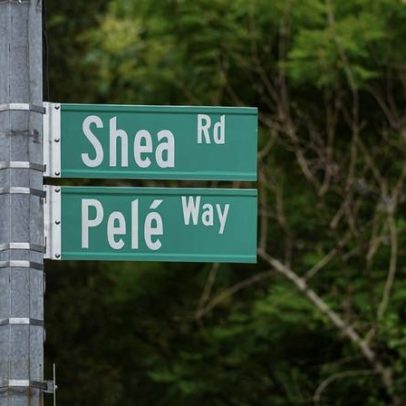 Nova York renomeia duas ruas em homenagem a Pelé e Thierry Henry