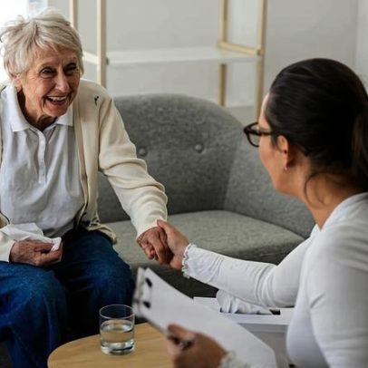 Nunca é tarde para começar terapia: benefícios e caminhos para iniciar