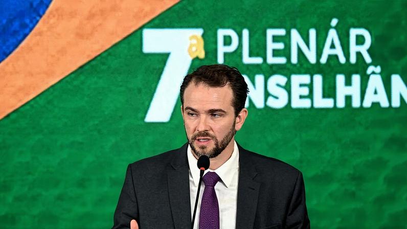 Dario Durigan, ministro da Fazenda, participa de evento sobre economia sustentável, em Brasília