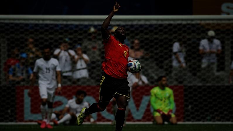 Lukaku comemora gol de empate contra o Egito, em estreia da Bélgica na Copa, no estádio Lumen Field, em Seattle