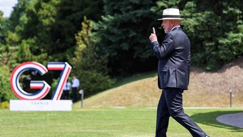 O presidente Lula no encontro do G7 em Évian, na França