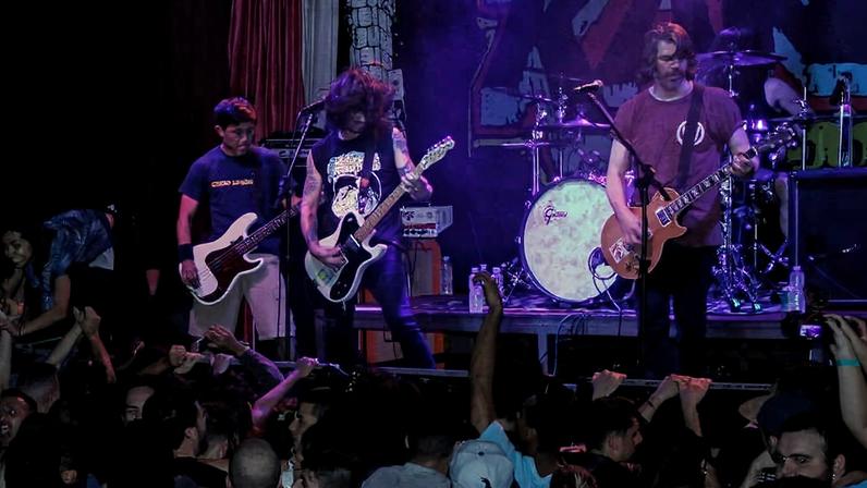 A banda Sugar Kane em show no Hangar 110