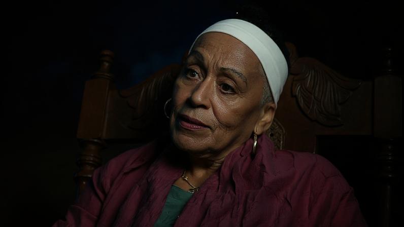 A cantora cubana Omara Portuondo em cena do filme 'O Gato de Havana', de Dacio Malta