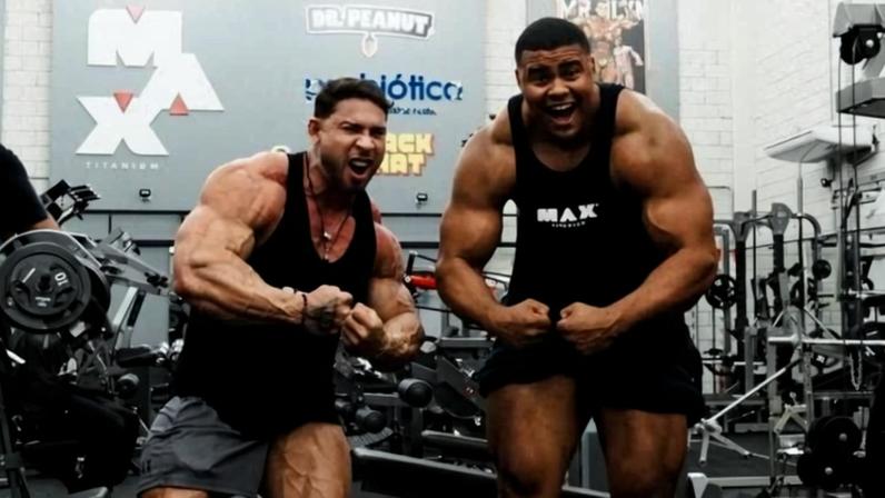 À esquerda, o fisiculturista Ramon Dino; à direita, o 'powerlifter' Bitelo