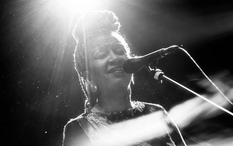 A cantora Juçara Marçal no Festival Latinidades de 2024