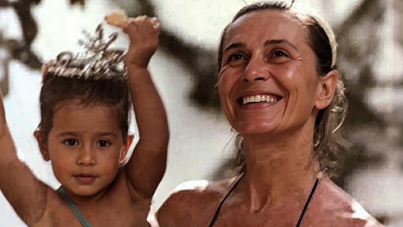 Renata Sorrah e filha Mariana Simões