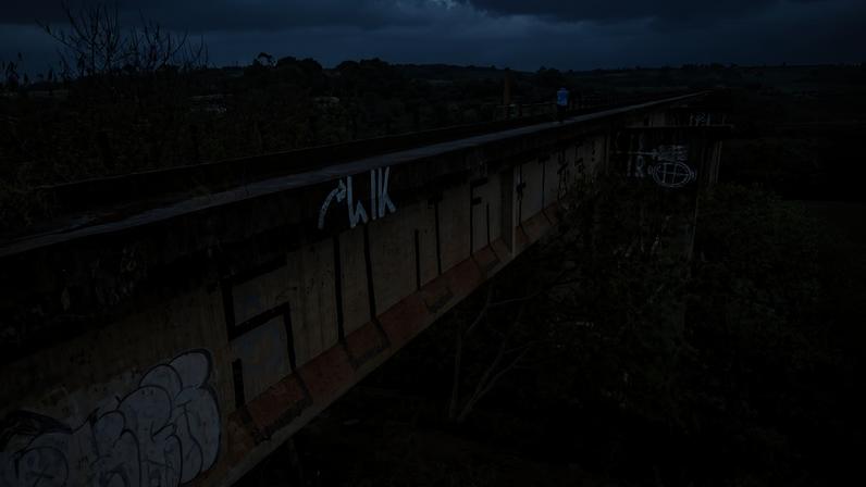 Maria Eduarda, 21, jogada de ponte sem corda em Limeira