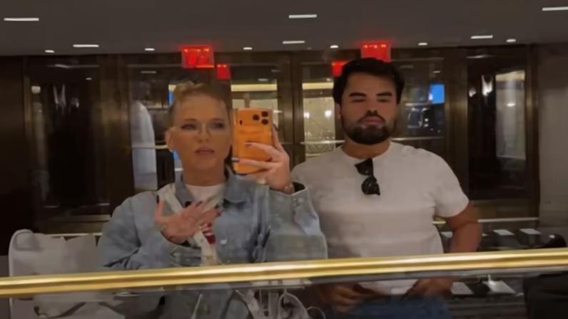 Virginia Fonseca encontra Anna Wintour nos EUA