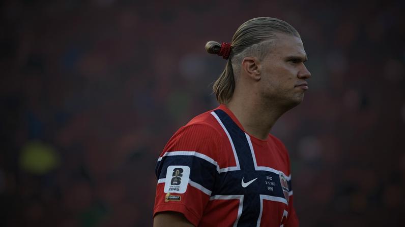 Erling Haaland durante partida entre Noruega e Iraque, em Boston