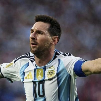 Messi faz hat-trick pela Argentina e empata com Klose como artilheiro das Copas