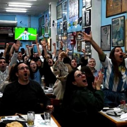 Argentinos enfrentam frio para ver estreia na última Copa de Messi