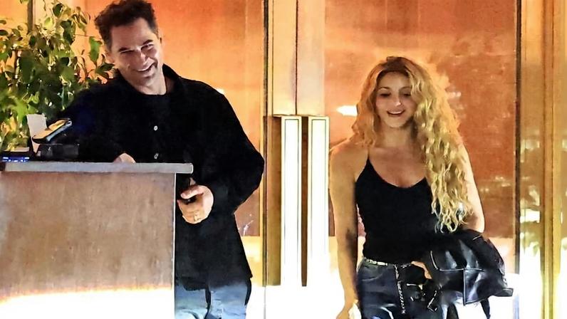 Shakira e Manuel Garcia-Rulfo saem juntos em Los Angeles