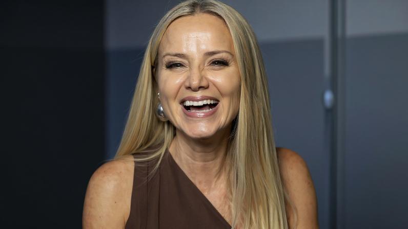 Eliana no programa Olho no Olho, da Folha