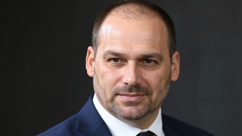 Ex-deputado Eduardo Bolsonaro participa de evento em Brasília, em 2019.