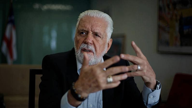O senador Jaques Wagner, líder do governo Lula no Senado