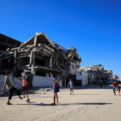 Estudo aponta perda de US$ 2,6 bilhões em Gaza no primeiro ano de conflito