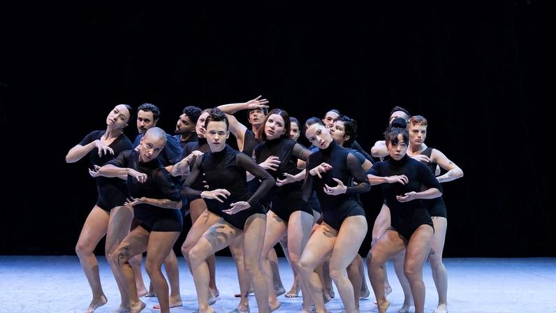 Ensaio do Balé da Cidade para a coreografia 'Coro Umbral'