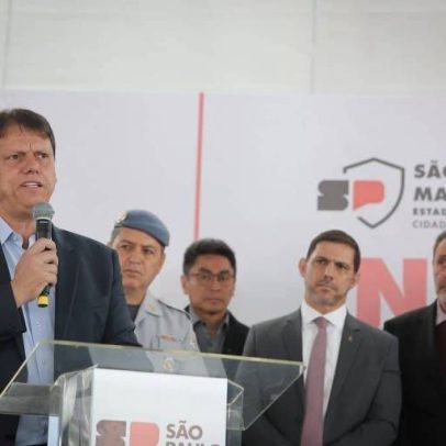 Tarcísio pede desculpas por furtos de celulares em SP; planos antifurto viram bandeira