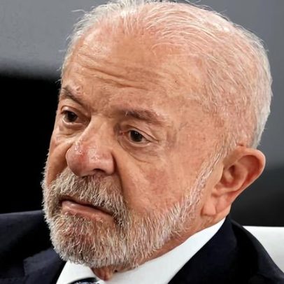 Lula evita falar de Jaques Wagner, mas sinaliza apoio à liderança do governo