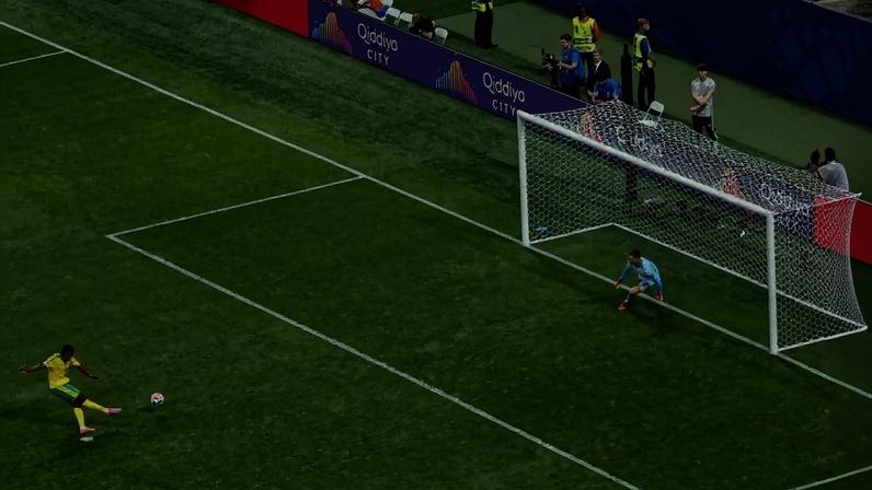 Cobrança de Mokoena foi de almanaque: goleiro de um lado, bola do outro