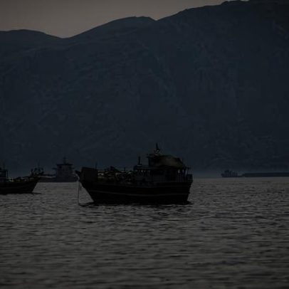 Adiamento de negociações EUA-Irã atrasa a retomada do tráfego no estreito de Hormuz