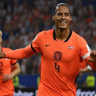 Holanda busca primeira vitória na Copa contra Suécia, goleada na estreia