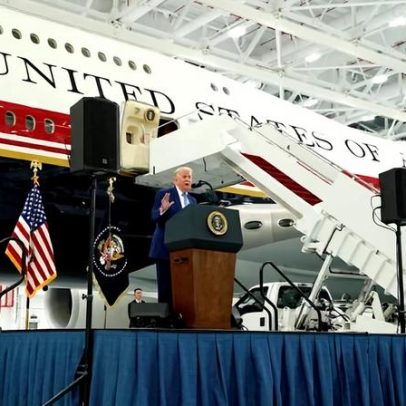 Trump recebe avião comprado do Qatar para integrar frota presidencial